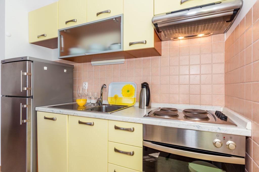 לון Apartments Ivan מראה חיצוני תמונה